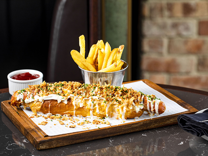 عشاق كرة القدم على موعد مع أجواء حماسية في The Tap House